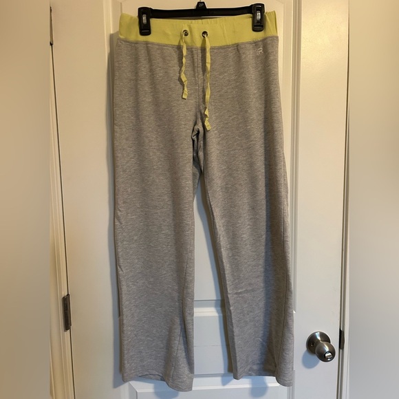 Kenneth Cole reaction, gray straight leg boot cut sweatpants - Picture 2 of 4